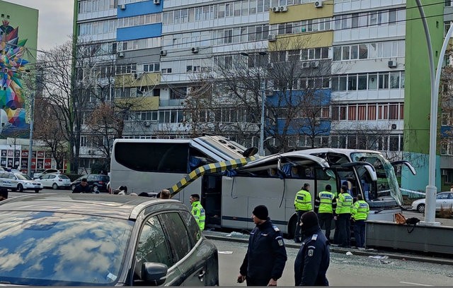 Ένας νεκρός και 24 τραυματίες σε τροχαίο με πούλμαν γεμάτο Έλληνες στη Ρουμανία