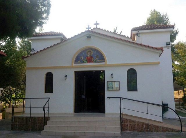 Γιόρτασε ο ιερός ναός του Αγίου Παντελεήμονος στο Γηροκομείο Χαλκίδας