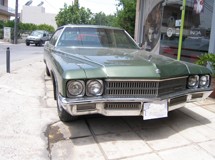 Xαλκιδαίος βόλταρε με BUICK του 68'