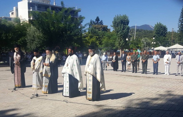 ΧΑΛΚΙΔΑ: Επιμνημόσυνη δέηση και κατάθεση στεφάνων για τα 100 χρόνια από τη Μικρασιατική καταστροφή