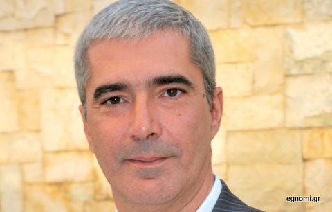 Επινε ποτάκι σε καλή διάθεση