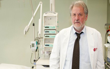 Για «μαύρα Χριστούγεννα» μιλά ο διευθυντής ΜΕΘ Νίκος Καπραβέλος