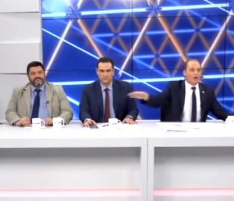 Αγριος καβγάς με Βελόπουλο σε πάνελ - Παραλίγο να πέσει ξύλο (VIDEO)