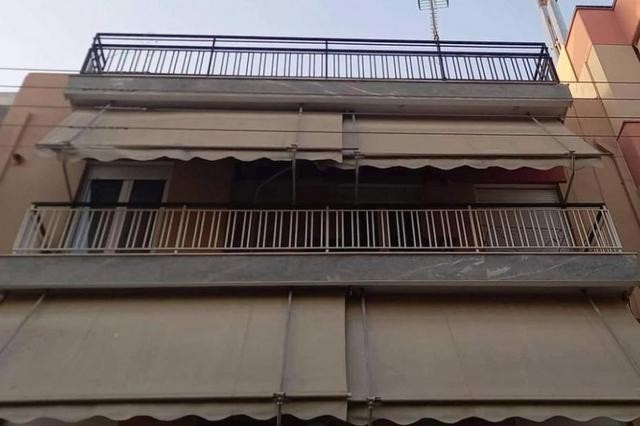 17χρονη κοπέλα βρέθηκε νεκρή στο κρεβάτι της - Αναζητείται ο σύντροφός της (VIDEO)