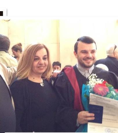 Τρυφερή ανάρτηση για τη μαμά του