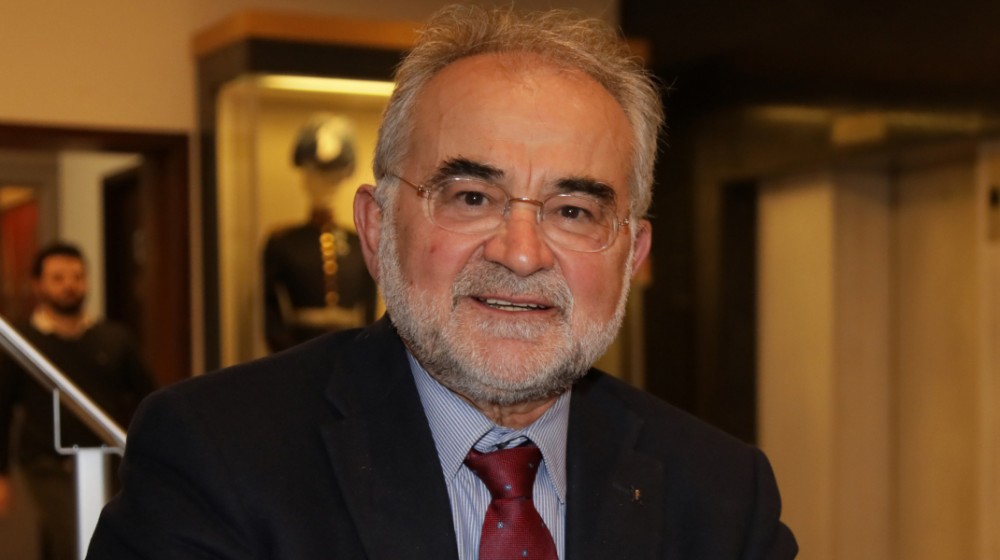 ΟΡΙΣΤΙΚΟ: Το ΠΑΣΟΚ κατεβάζει τον Λουκά Αποστολίδη για υποψήφιο περιφερειάρχη Στερεάς Ελλάδας