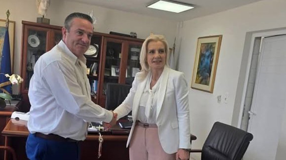 ΕΡΕΤΡΙΑ: Συνάντηση Δημάρχου με τη Γενική Γραμματέα της Αποκεντρωμένης Διοίκησης
