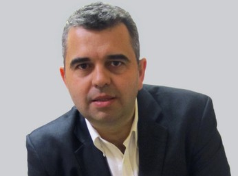 ΚΑΡΥΣΤΟΣ: Το ΚΚΕ σχολιάζει σκωπτικά την στήριξη του ΣΥΡΙΖΑ στο Λευτέρη Ραβιόλο