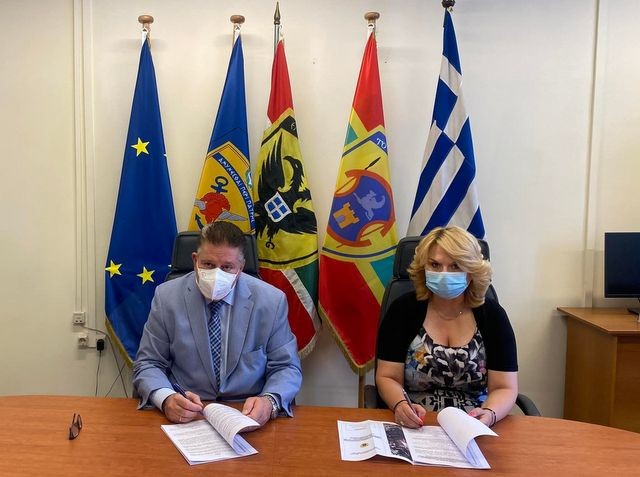 ΕΠΙΤΕΛΟΥΣ: Υπεγράφη η σύμβαση παραχώρησης τμήματος του Τάγματος Πεζοναυτών στο Δήμο Χαλκιδέων