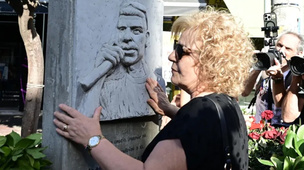 ΜΑΥΡΗ ΕΠΕΤΕΙΟΣ: Σαν σήμερα, πριν από 13 χρόνια, ο Παύλος Φύσσας δολοφονήθηκε από τον χρυσαυγίτη Ρουπακιά