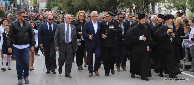 Διακριτική και άψογη παρουσία