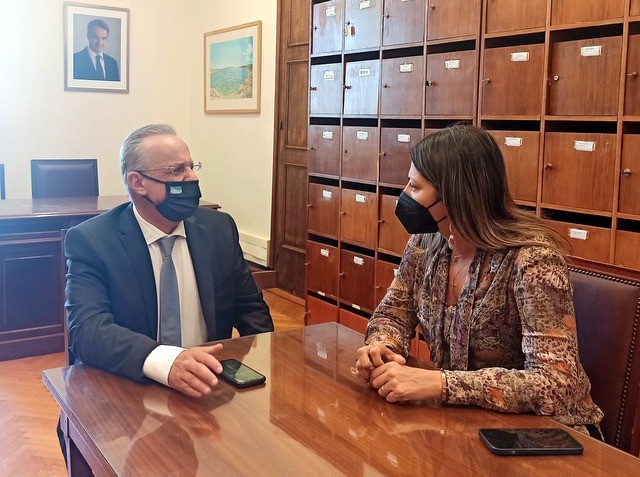 Ο Ζεμπίλης συζήτησε με την Ζαχαράκη για την τουριστική ανάπτυξη της Εύβοιας