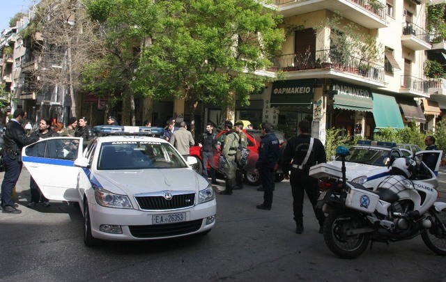 ΤΡΑΓΩΔΙΑ: Σκότωσε 37χρονη μητέρα δύο παιδιών και αποπειράθηκε να αυτοκτονήσει