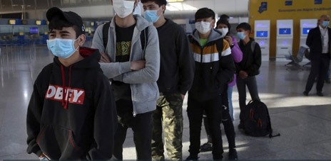 Εντονες αντιδράσεις για την εργασία ανήλικων από δομές