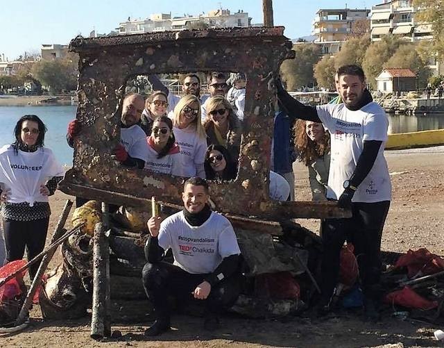 TEDX Χαλκίδας: Καθάρισαν το βυθό στο Λευκαντί