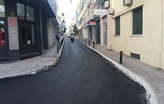 ΧΑΛΚΙΔΑ: Δόθηκε στην κυκλοφορία η οδός Βαρατάση - Ολοκληρώθηκε η ασφαλτόστρωση