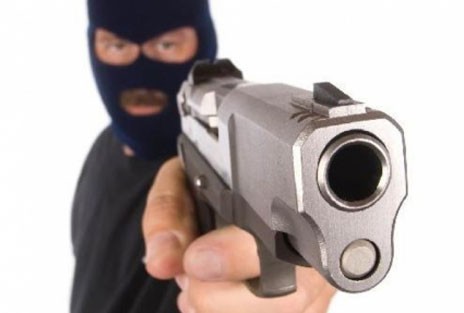 Ο ληστής του Βασιλικού χτύπησε και στα Καμένα Βούρλα