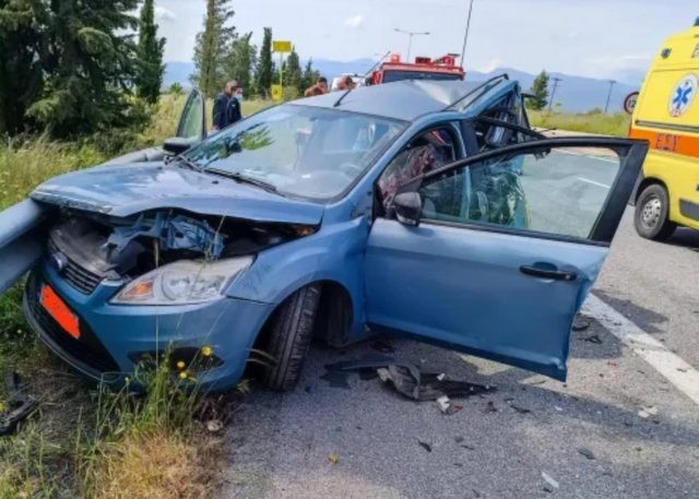 ΘΑΝΑΤΗΦΟΡΟ ΤΡΟΧΑΙΟ: 60χρονος σταμάτησε στη ΛΕΑ και σκοτώθηκε από 26χρονο χωρίς δίπλωμα (VIDEO)