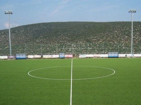 Χωρίς φώτα το γήπεδο Λουκισίων