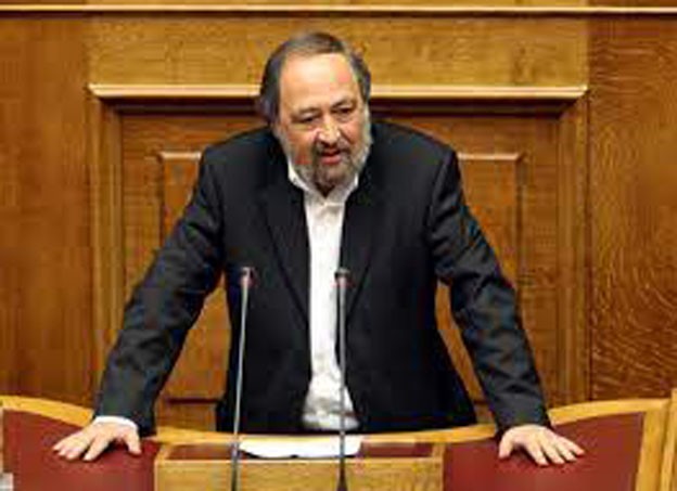 Ο Μαρίνος κατέθεσε ερώτηση στη Βουλή για τις απολύσεις στην Υπηρεσία Ασύλου