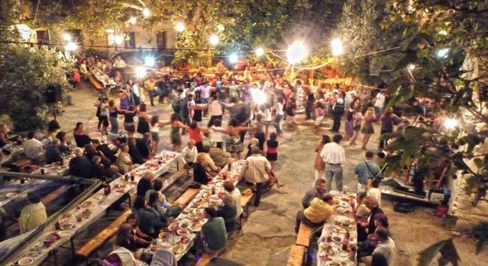 ΒΑΣΙΛΙΚΟ: Παραδοσιακό πανηγύρι στο 2ο Δημοτικό Σχολείο Βασιλικού