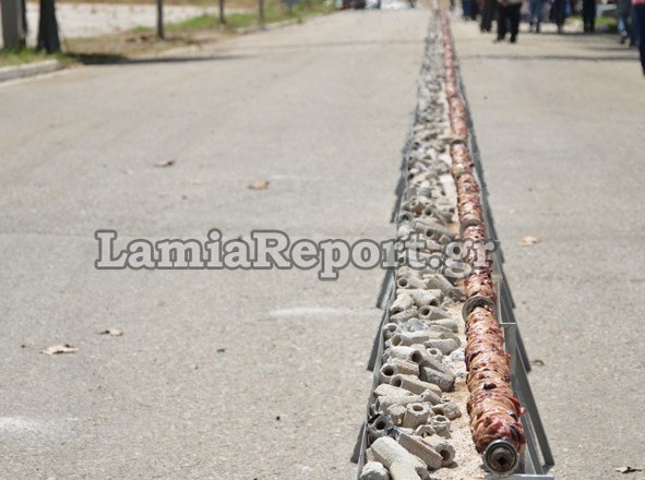 Κοκορέτσι για ρεκόρ Γκίνες στη Λαμία