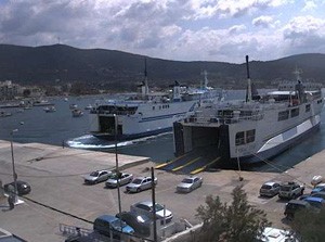 Η μείωση των δρομολογίων στο Μαρμάρι προκαλεί αντιδράσεις