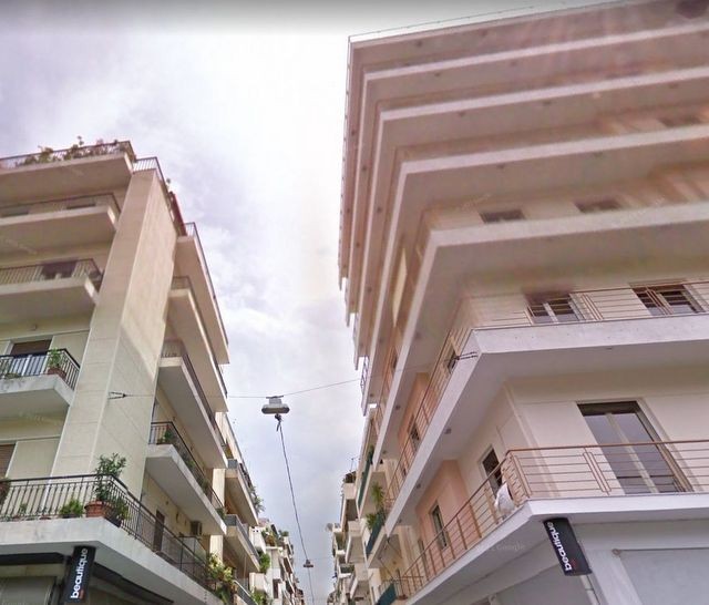 32χρονη αρχιτέκτονας έκανε βουτιά θανάτου από μπαλκόνι πολυκατοικίας