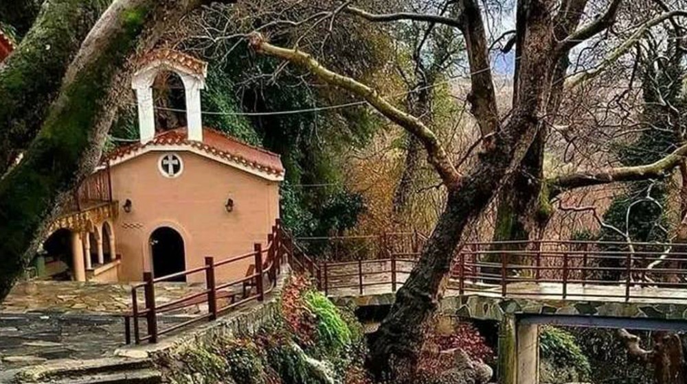 ΚΑΜΠΙΑ ΕΥΒΟΙΑΣ: Απογευματινή Θεία Λειτουργία στην Αγία Κυριακή