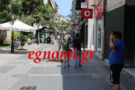 Ανοικτά την Κυριακή τα περισσότερα καταστήματα στη Χαλκίδα