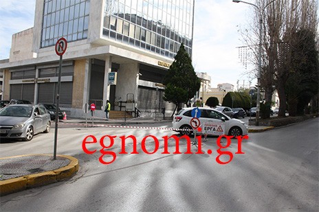 Κυκλοφοριακό αλαλούμ στη διασταύρωση Συγγρού - Βενιζέλου