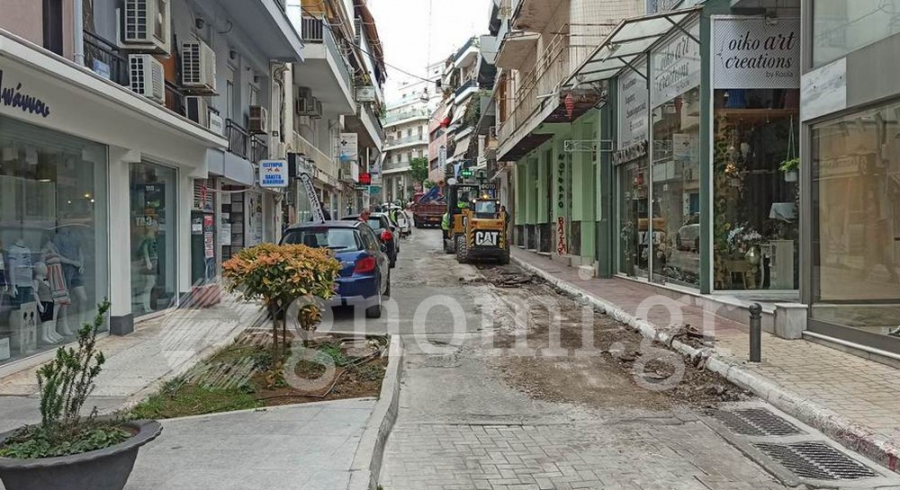 ΧΑΛΚΙΔΑ: Κλειστή λόγω έργων η οδός Αντωνίου (φωτό)