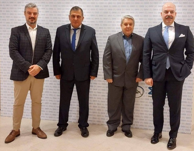 ΕΠΙΜΕΛΗΤΗΡΙΟ ΕΥΒΟΙΑΣ: Ο πρόεδρος και αντιπρόεδρος σε εκδήλωση του Συνδέσμου Βιομηχάνων