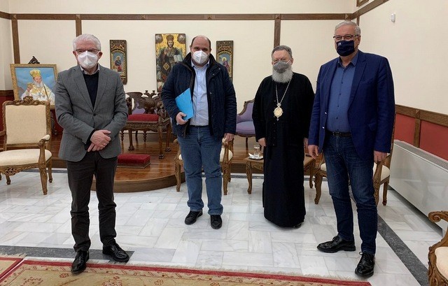 Ο Μητροπολίτης Χαλκίδας έδωσε υπόμνημα στον Τριαντόπουλο για έργα ανάπλασης στη Βόρειο Εύβοια