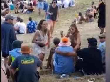 Χούφτωσε 20χρονη και ...έφαγε της χρονιάς του!
