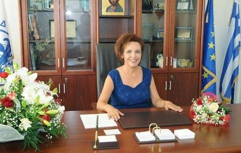 Η Δήμαρχος Ερέτριας Αμφιτρίτη Αλημπατέ έγινε γιαγιά
