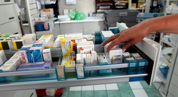 Aυξήσεις έως και 80% στις τιμές των γενοσήμων φαρμάκων με απόφαση του Υπουργείου Υγείας