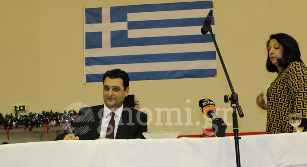 ΟΡΚΩΜΟΣΙΑ ΝΙΚΟΥ ΜΠΑΡΑΚΟΥ: Μήνυμα ενότητας από τον νέο δήμαρχο Κύμης-Αλιβερίου
