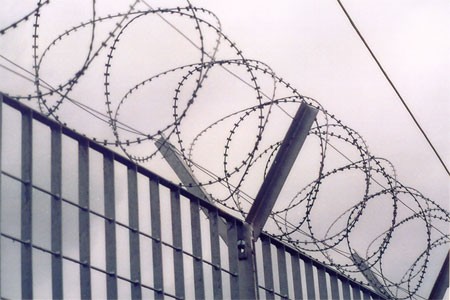 Στη φυλακή τα 3 από τα 4 αδέλφια για το φόνο του ιδιοκτήτη ψητοπωλείου