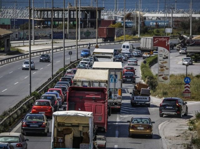 ΤΡΙΗΜΕΡΟ ΚΑΘΑΡΑΣ ΔΕΥΤΕΡΑΣ: Πότε θα ισχύσει απαγόρευση κυκλοφορίας φορτηγών