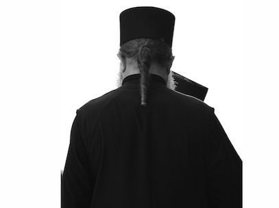 Συνέλαβαν αρχιμανδρίτη για σεξουαλική παρενόχληση αγοριών