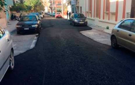 Εκαναν ασφαλτόστρωση ...όπου τους βόλευε