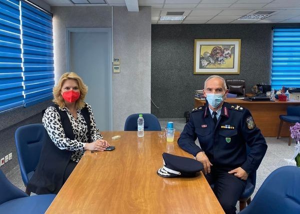 ΒΑΚΑ: Η παράνομη στάθμευση και η παραβατικότητα των τσιγγάνων τα δύο καυτά προβλήματα της Χαλκίδας