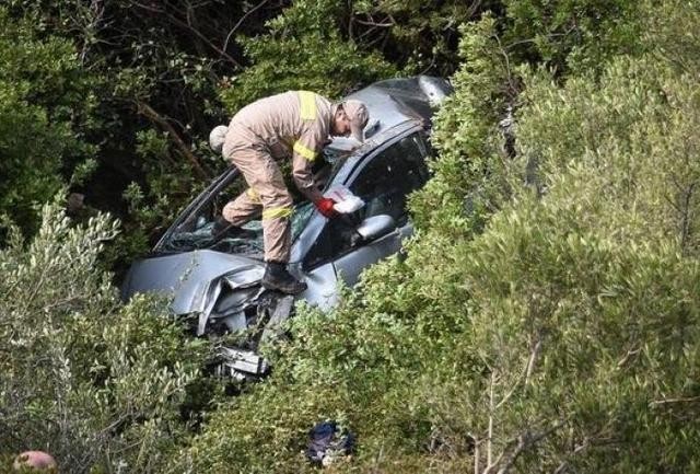 Οδηγός κρεμόταν με το αυτοκίνητό του σε γκρεμό επί 12 ώρες