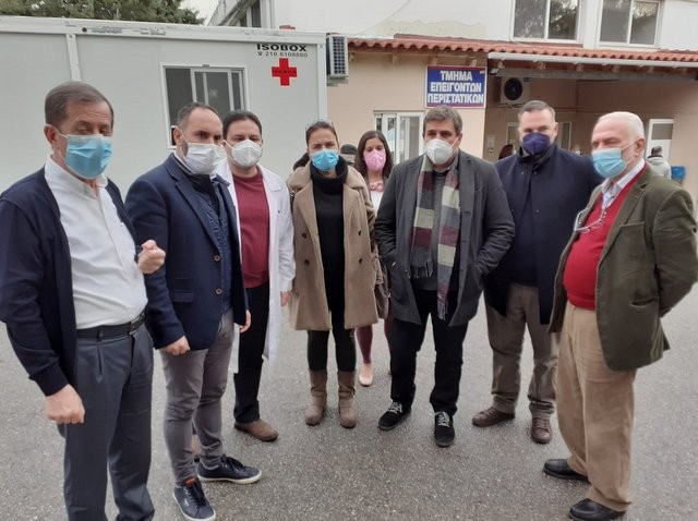 Ο Ανδρέας Ξανθός επισκέφτηκε τα Νοσοκομεία της Εύβοιας