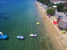 ΑΓΙΟΣ ΝΙΚΟΛΑΟΣ: Η πιο κοντινή παραλία στην Αιδηψό καλεί τις οικογένειες!