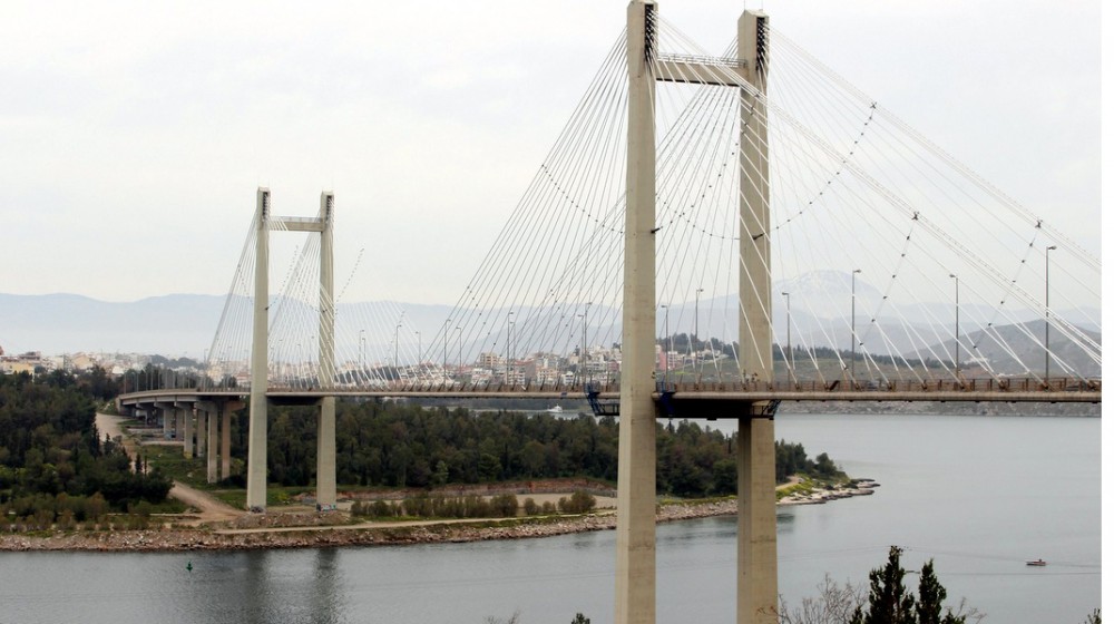 Σχέδιο για δημιουργία τρίτης λωρίδας στην Υψηλή Γέφυρα Χαλκίδας – Θα μικρύνουν τα πεζοδρόμια