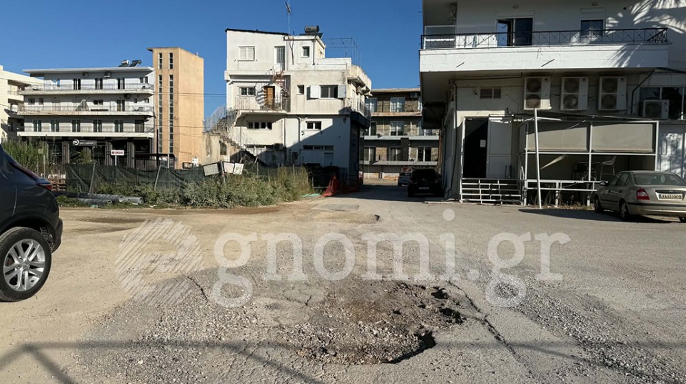ΧΑΛΚΙΔΑ: Λακκούβες-χαράδρες και εγκατάλειψη (ΦΩΤΟ)