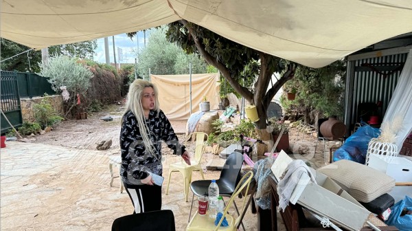 ΚΑΣΤΕΛΛΑ: Έγκυος γυναίκα έδωσε μάχη να σώσει τα παιδιά της (VIDEO)