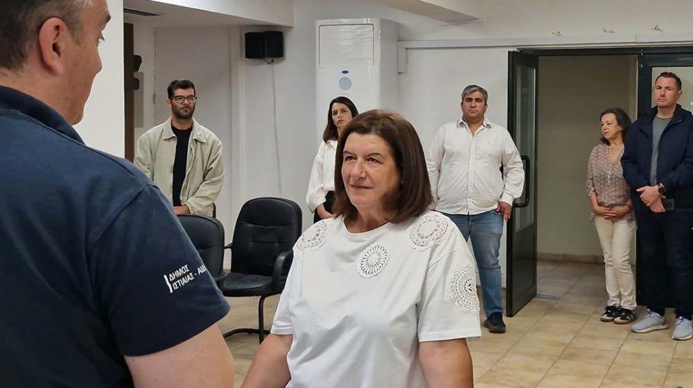 ΜΟΝΟΚΑΡΥΑ ΙΣΤΙΑΙΑΣ: Νέα κοινοτάρχισσα η Κάλλια Καπόλου